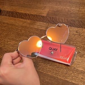 NWOT Quay Rose Gold Heartbreaker Sunglasses